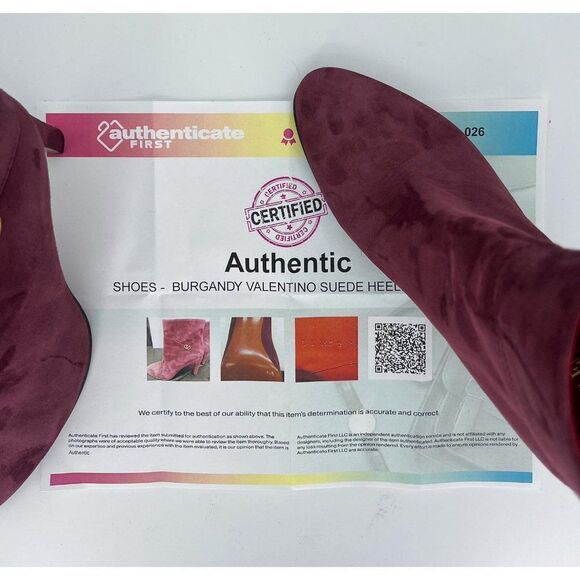 Authentic VALENTINO GARAVANI Suede Burgundy V Logo Ankle Boots Size EU37 - Picture 12 of 12